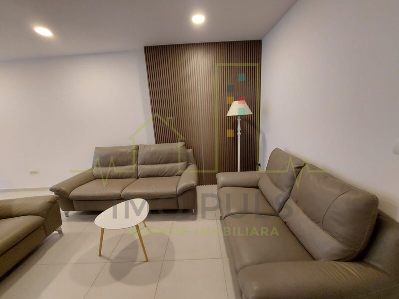 Timisoara, ap cu acces in curtea inierbata, loc de parcare inclus,